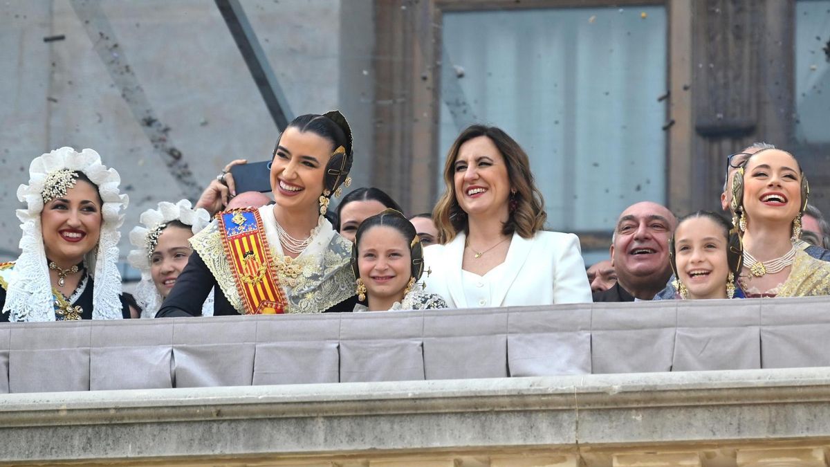 Tasa turística, retraso en las carpas y alternativas de transporte: el malestar obliga al PP a repensar las Fallas del 27