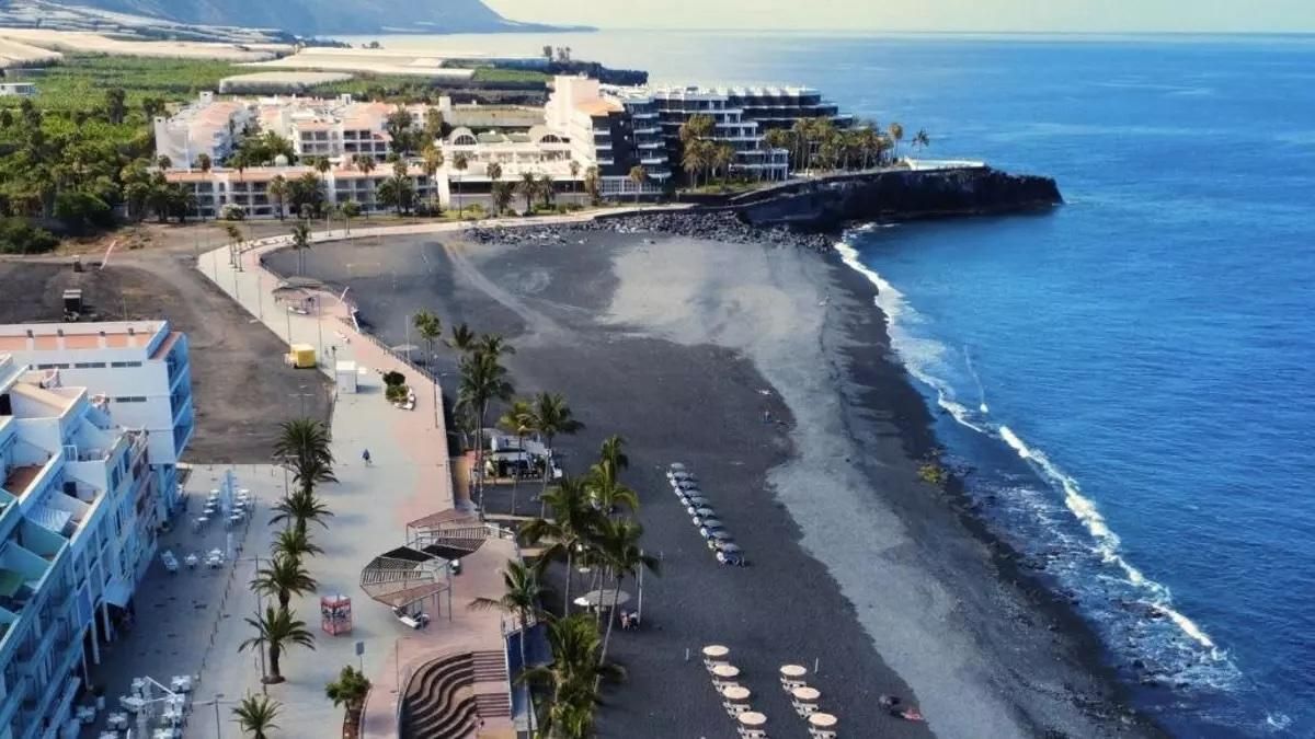 Rescatado un hombre con signos de ahogamiento en la playa de Puerto Naos