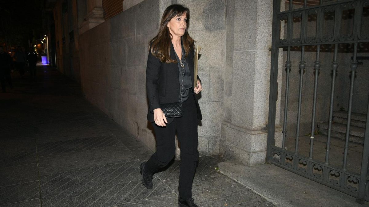 Yolanda González, en el funeral de Fernando Fernández Tapias, en noviembre de 2023.