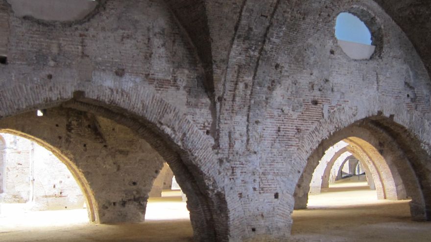 Interior de las Reales Atarazanas de Sevilla.