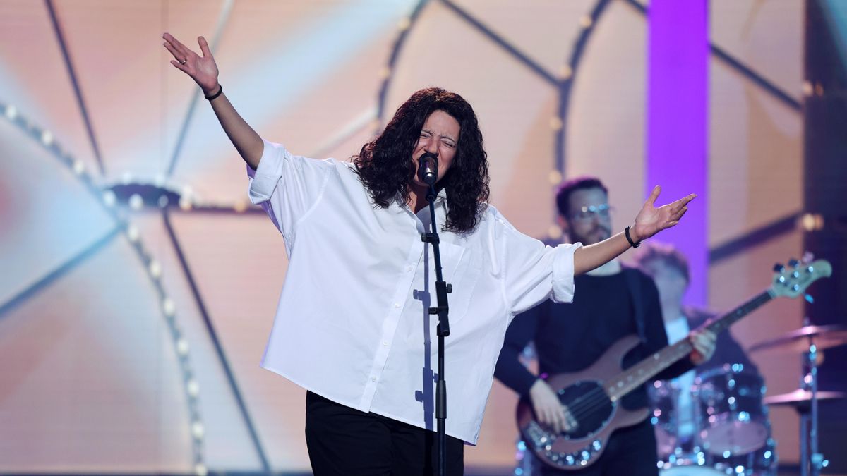 Ana Guerra caracterizada como Rosana en 'Tu cara me suena'