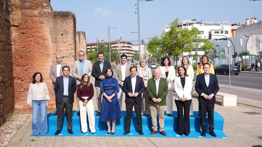 El PP de Córdoba presenta a su equipo para las andaluzas: "Esta ciudad ha recuperado el orgullo"