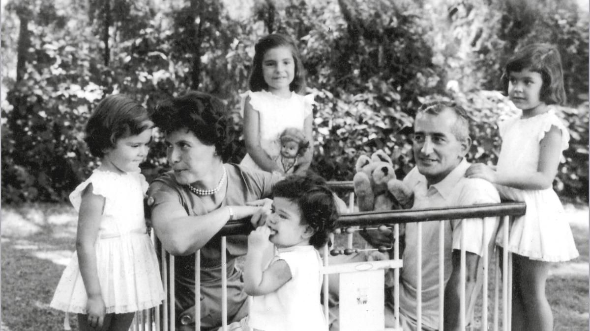 La familia Oesterheld, encabezada por Héctor Germán, autor de 'El Eternauta'
