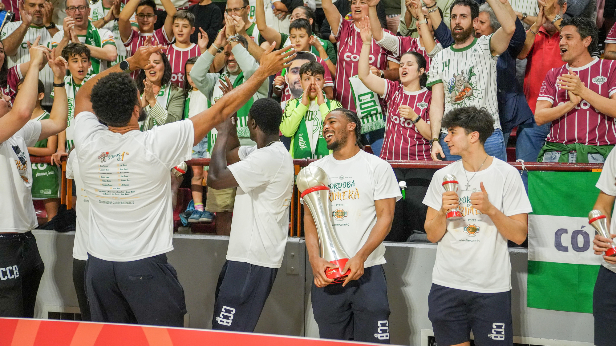 El Coto Córdoba celebra el ascenso a 1ª FEB