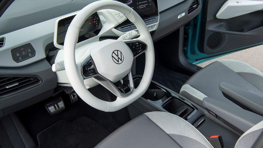 El interior del Volkswagen ID.3 destaca por un diseño minimalista.