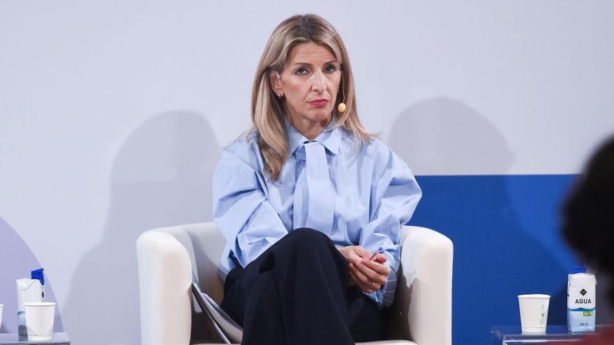 La vicepresidenta segunda, Yolanda Díaz, presenta la conformación de la Comisión Internacional de personas expertas en Responsabilidad Social de las Empresas (RSE), en el Palacio de Zurbano, a 22 de abril de 2025, en Madrid (España).