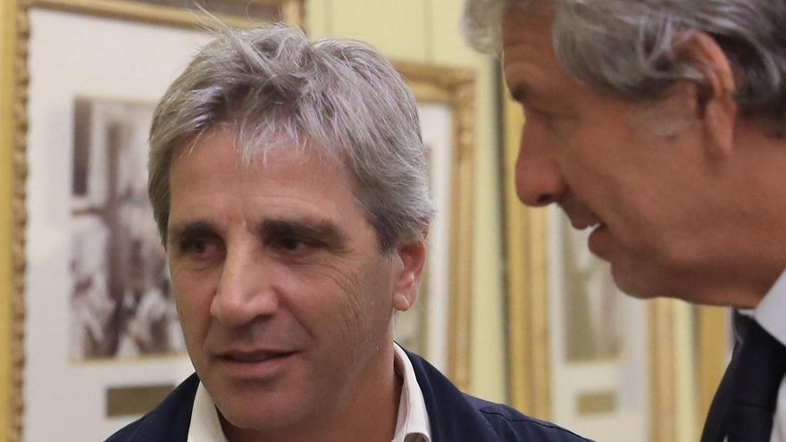 Luis Caputo, a Cristina Kirchner: "La invito a tener un poco de dignidad y permanecer callada"