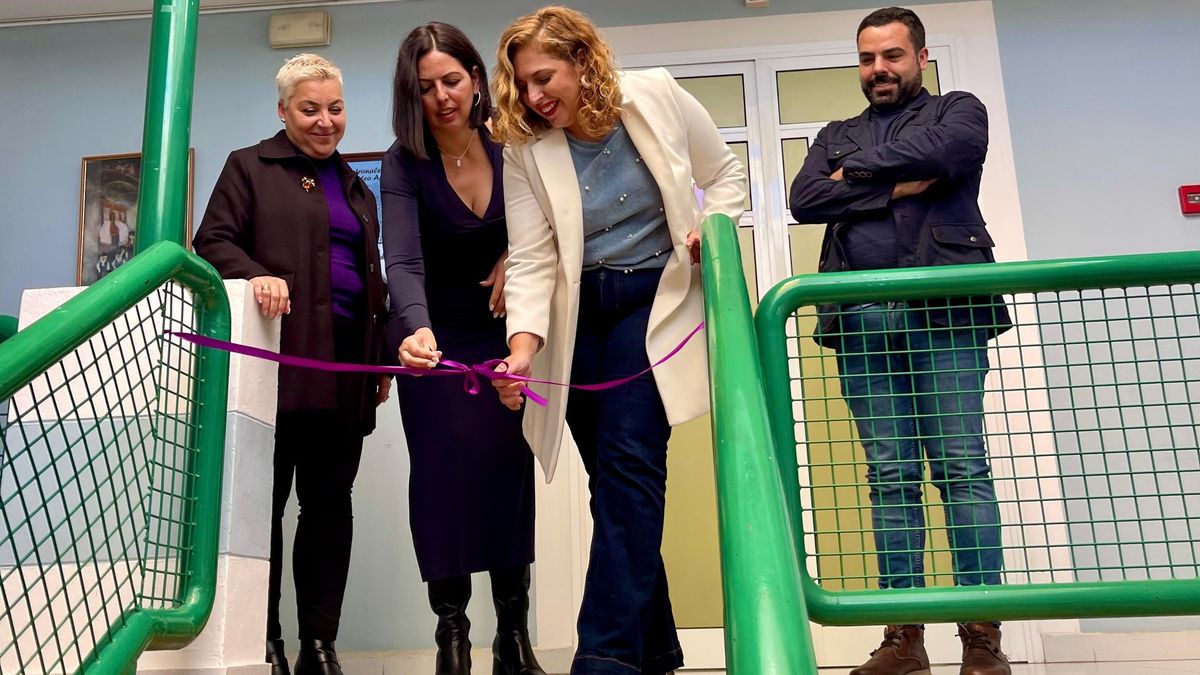Inauguración de la nueva oficina de la mujer en San Mateo.