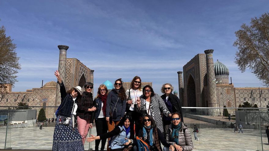 Solas o en grupo, cada vez más mujeres quieren viajar sin hombres: “Una vez lo pruebas, repites”