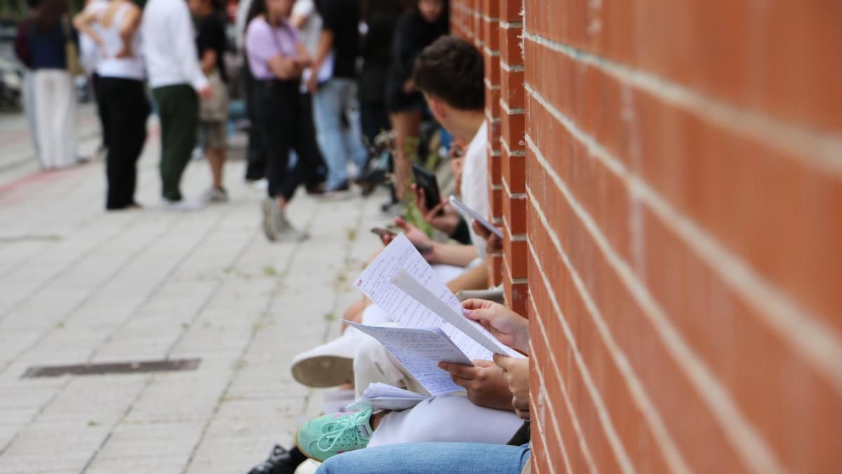 Exámenes de las Pruebas de Acceso a la Universidad en León.
