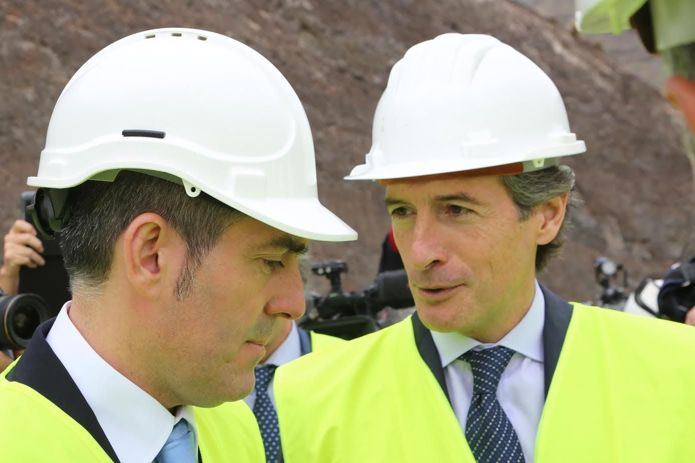 Fernando Clavijo e Íñigo de la Serna. (ALEJANDRO RAMOS)