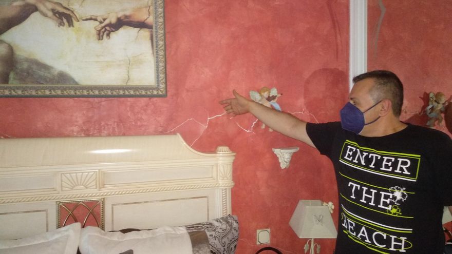 La "falla" de San Fernando de Henares: casas en peligro de derrumbe diez años después de las fallidas obras de Metro