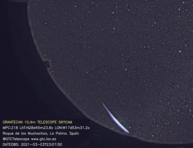 Imagen del luminoso  bólido captado por la cámara del cielo del Gran Telescopio Canarias.