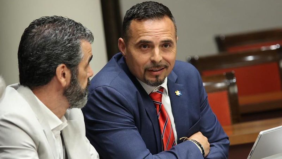 El director del Servicio Canario de Salud cobra 38.000 euros más que su antecesor por un plus bajo lupa del Constitucional