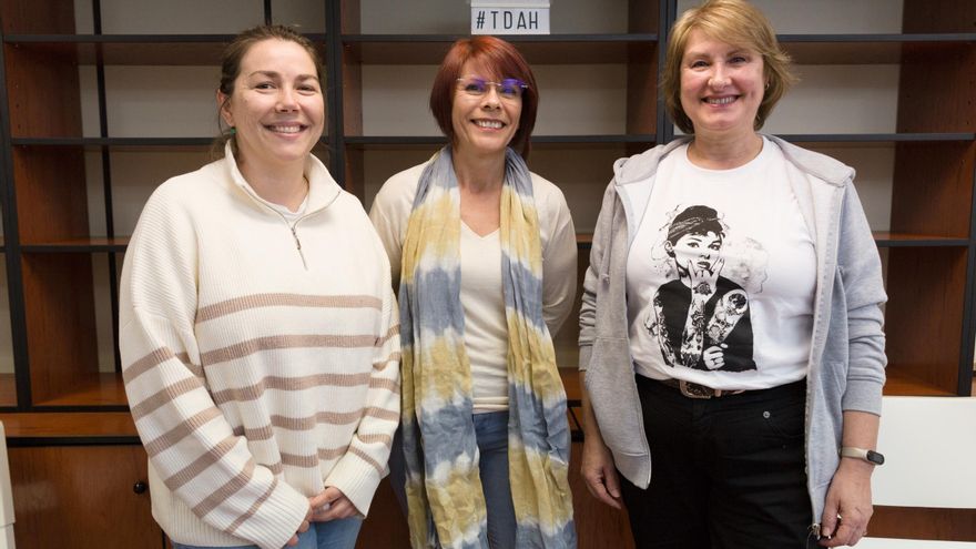 De izquierda a derecha, Carolina González, Carmen Rodríguez y Maite Montes.
