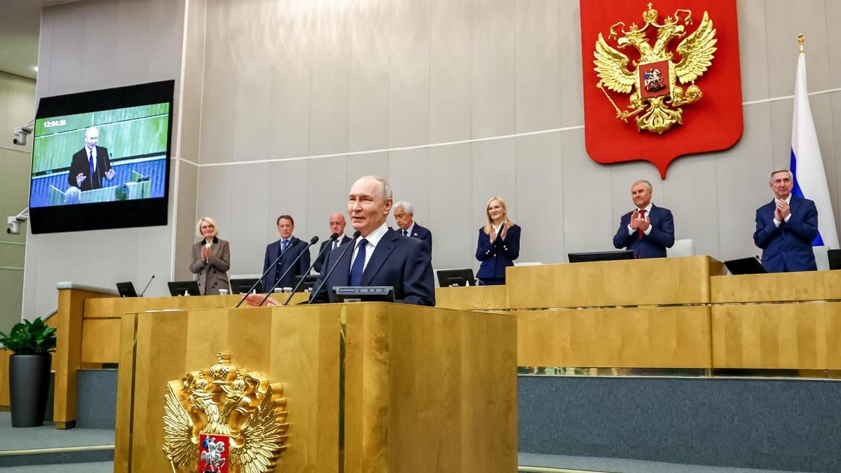 El presidente ruso, Vladímir Putin, el pasado 30 de septiembre durante la primera sesión plenaria de la novena Duma Estatal de Rusia, la cámara baja del parlamento, en Moscú.