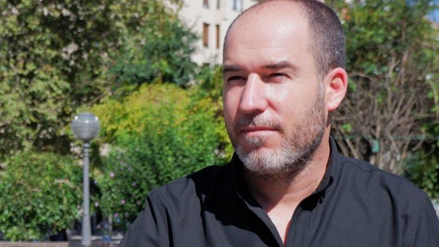 Josu Estarrona, candidato de EH Bildu al Senado: "El PNV ha construido todo un sistema de redes clientelares"