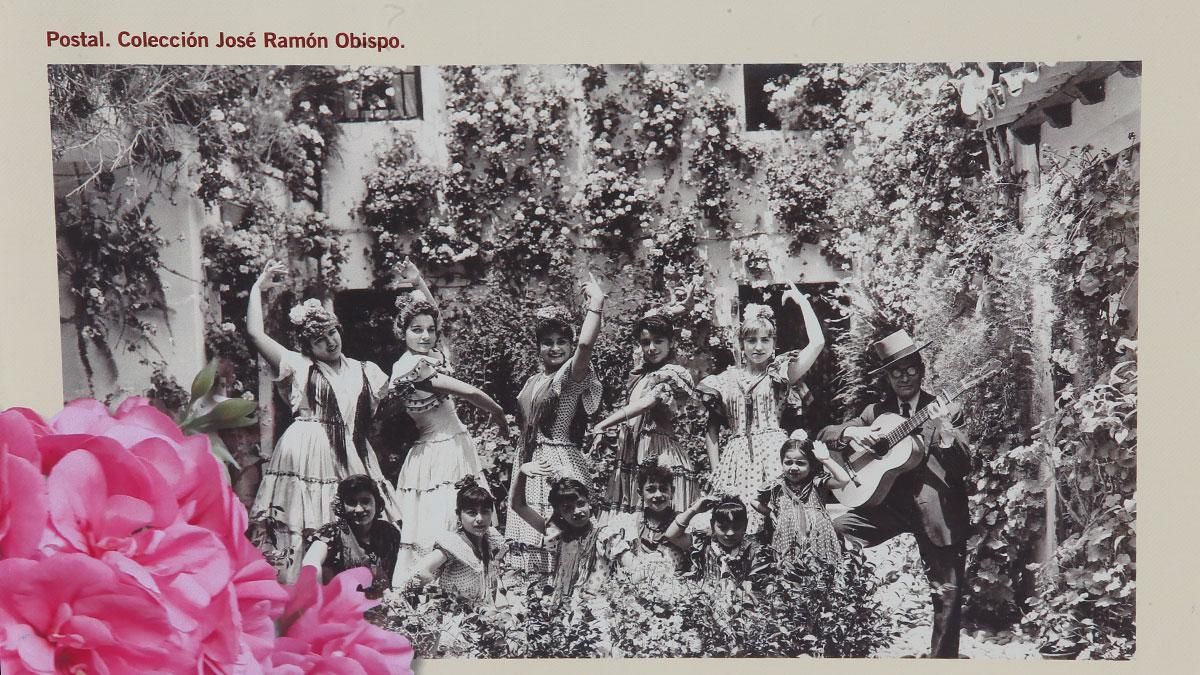 Inauguración de la exposición '100 Años de Patios' en la Plaza de las Tendillas.