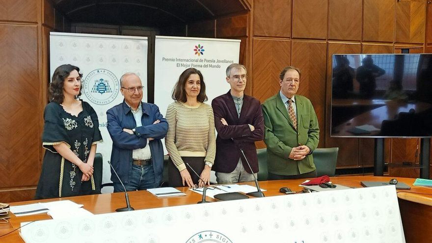 El poeta andaluz Jesús Beades se alza con el 'Mejor Poema del Mundo' del premio internacional de poesía Jovellanos