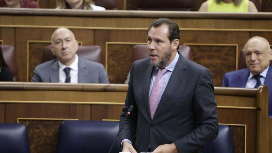 El juez del 'caso Koldo' rechaza que el ministro Puente declare como testigo y que Ábalos se persone como perjudicado