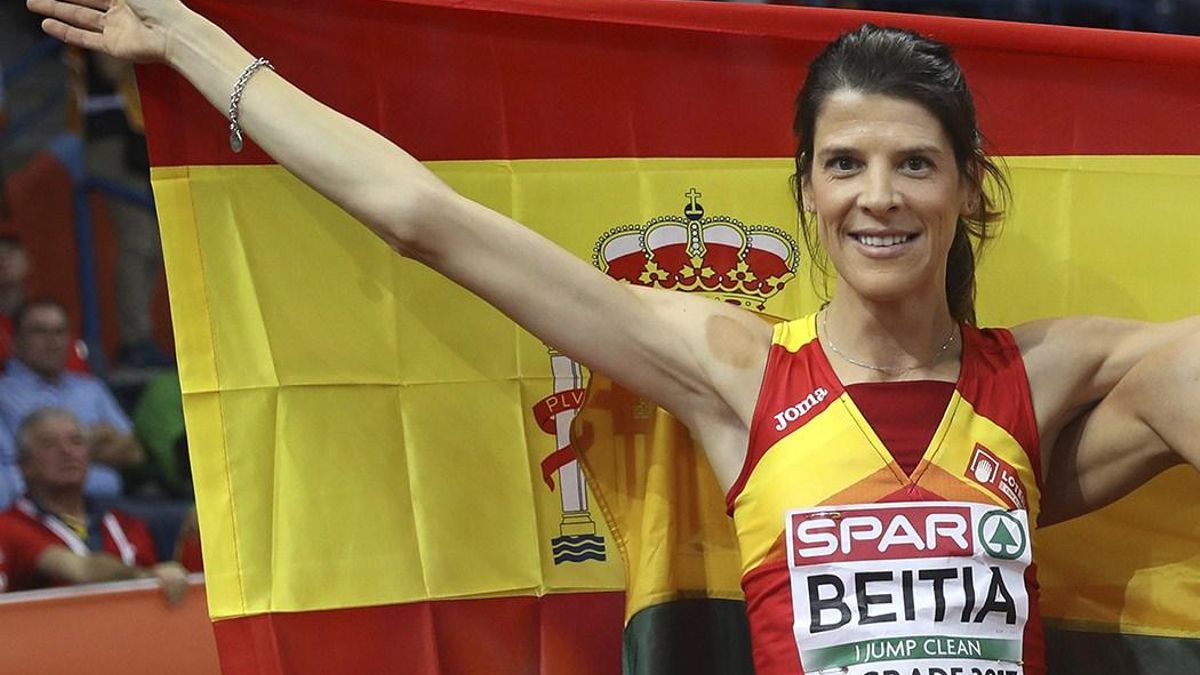 Ruth Beitia se retiró del atletismo el pasado año y ejerce como diputada autonómica del PP. | ARCHIVO/EFE