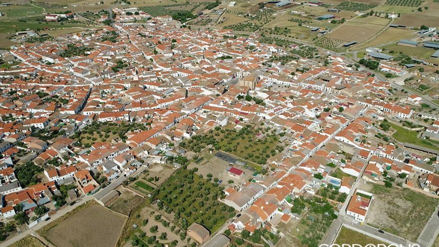 Investigan a un ganadero en Dos Torres por dejar morir de sed a 36 vacas