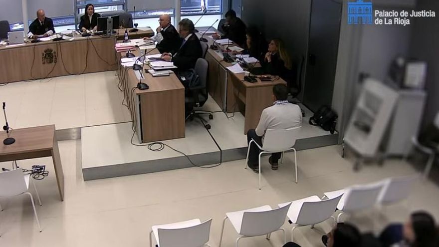 La Policía Científica descarta el suicidio en el crimen de Los Lirios en Logroño: "Había mucha sangre y marcas de arrastre"