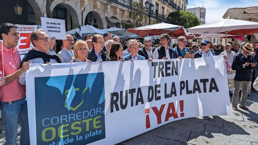 Unidad política y social a favor de la reapertura del tren de la Ruta de la Plata: "No podemos esperar al 2050"