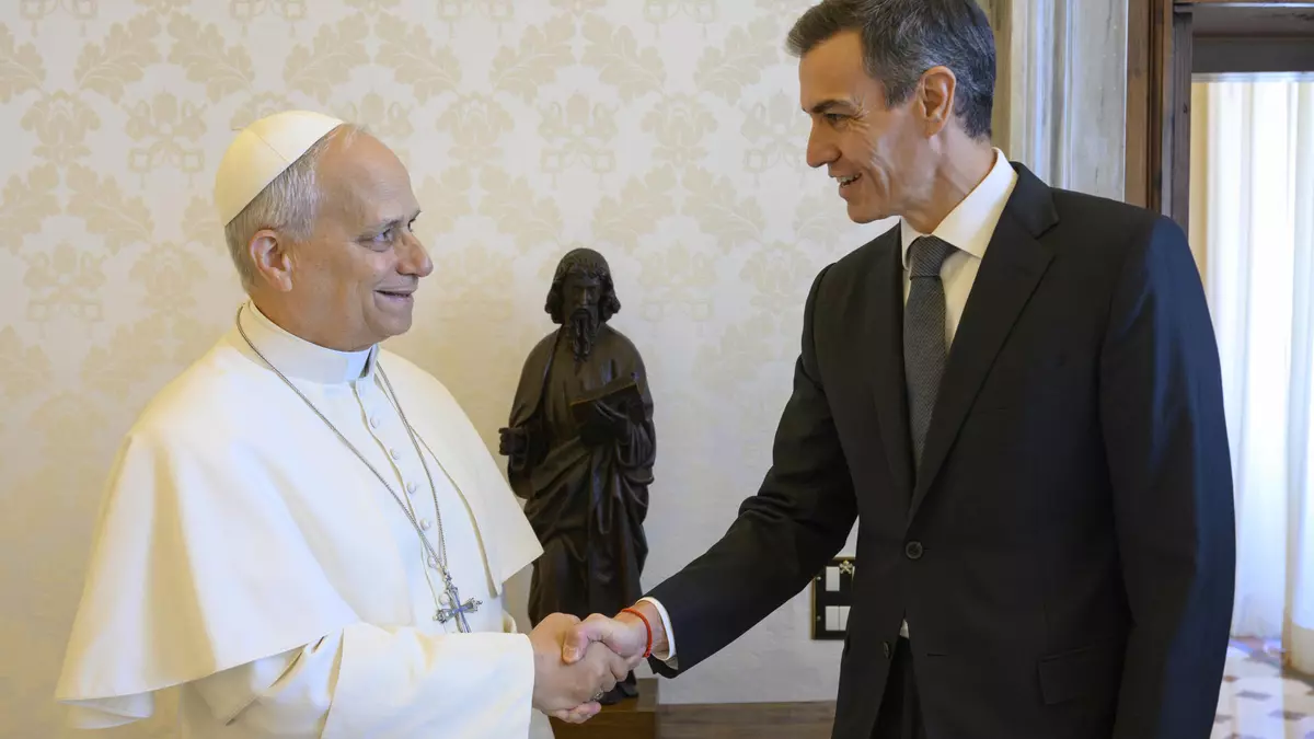 Papa León XIV visita Madrid en crisis de vivienda. Critican blanqueo político y contradicción entre mensaje papal y gestión e