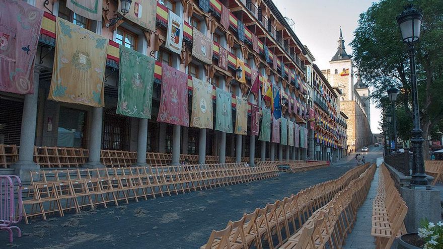 La privatización del espacio público y el alquiler de sillas para el Corpus de Toledo: "El problema es que se venden las calles"