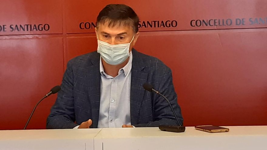 La dimisión de un edil de Santiago tras retirarle competencias el alcalde abre una crisis en el PSOE compostelano