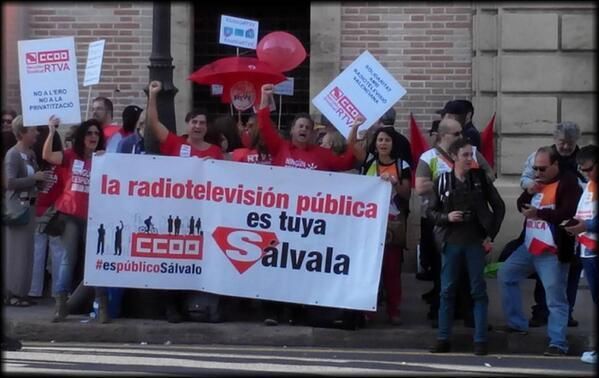 Trabajadores de RTVV concentrados ante el TSJ antes de un juicio