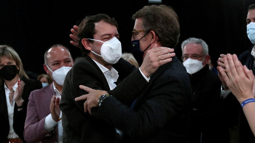 Feijóo se vuelca en la campaña de Mañueco en Castilla y León sin coordinarse con Génova