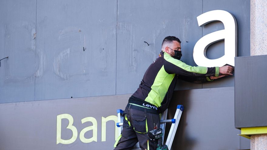 S&P y Moody's confirman la calificación de CaixaBank y mejoran a Bankia