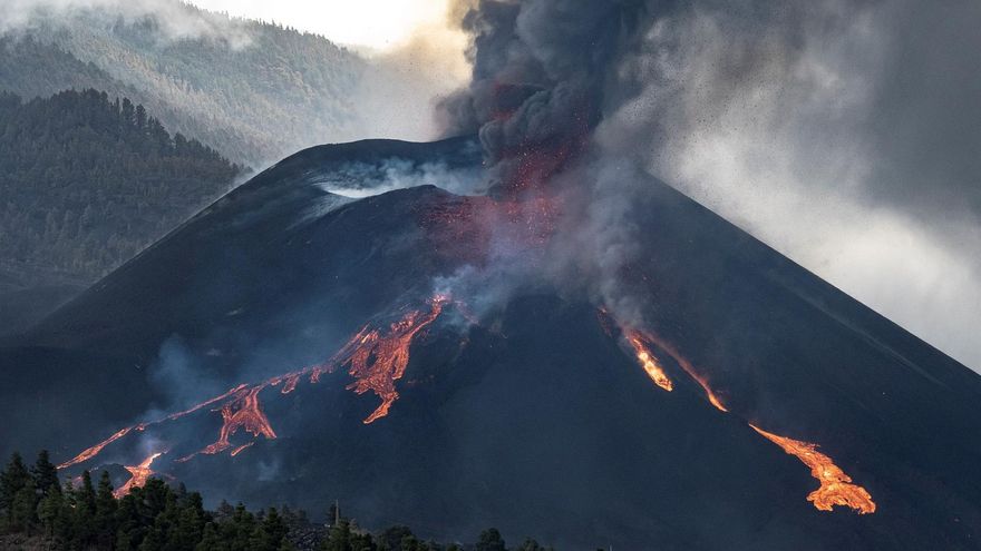 El aumento de la sismicidad y los nuevos frentes de lava prueban el vigor del volcán cinco semanas después del inicio de la erupción en La Palma