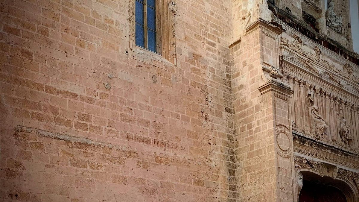 La Catedral de Almería retirará la inscripción de Primo de Rivera, pero pide la colaboración de la Junta