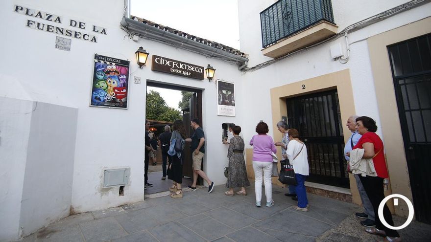 La Junta defiende que el Ayuntamiento compre los cines de verano tras el expediente de retracto ya iniciado
