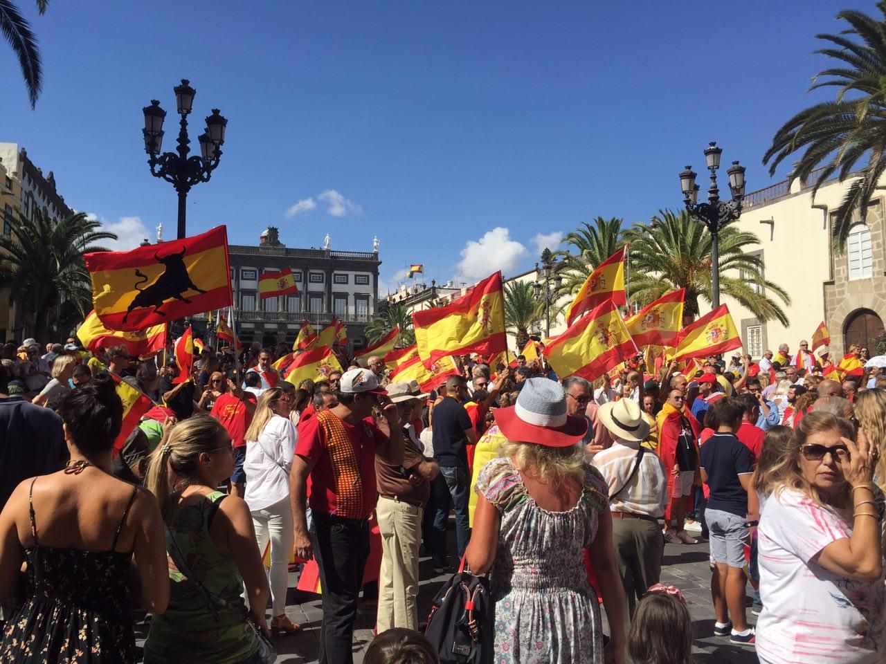 Concentración a favor de la unidad de España en Las Palmas de Gran Canaria