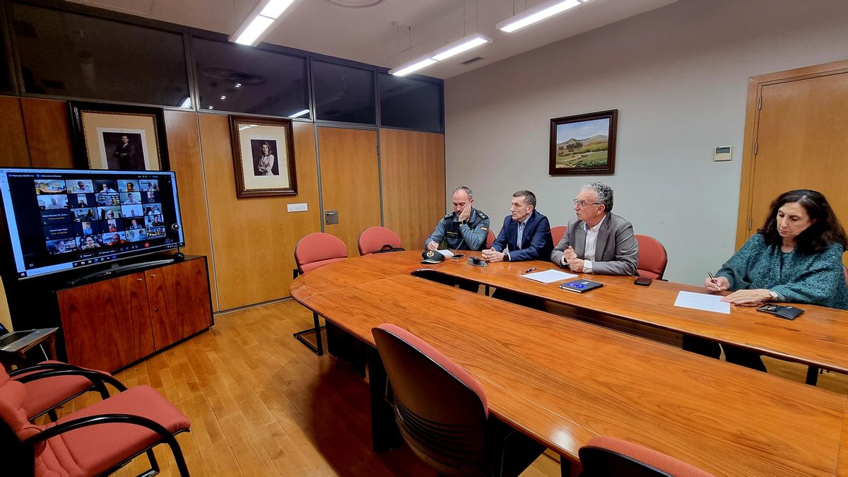 El delegado del Gobierno en Extremadura, José Luis quintana, en una reunión del Cecopi