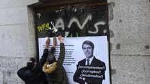 Participantes en la protesta contra los pisos vacíos.