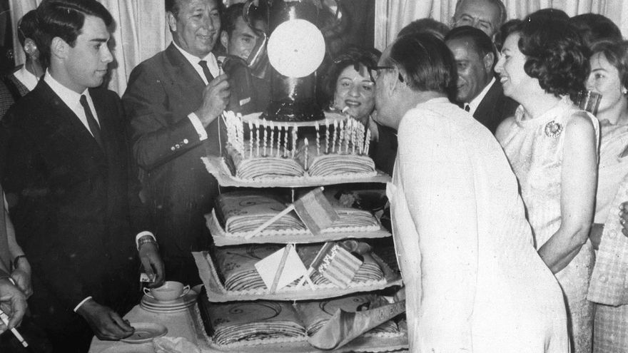 "Eres un informal. Animaos y trabajad un poco": el cabreo de Camilo José Cela con los arquitectos de su casa en Mallorca