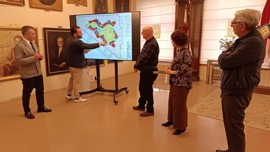 El jardín de las dársenas de la antigua estación de autobuses tendrá finalmente "una ligera depresión progresiva"