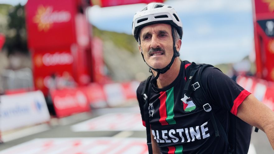 Peio, con su maillot de la selección palestina.