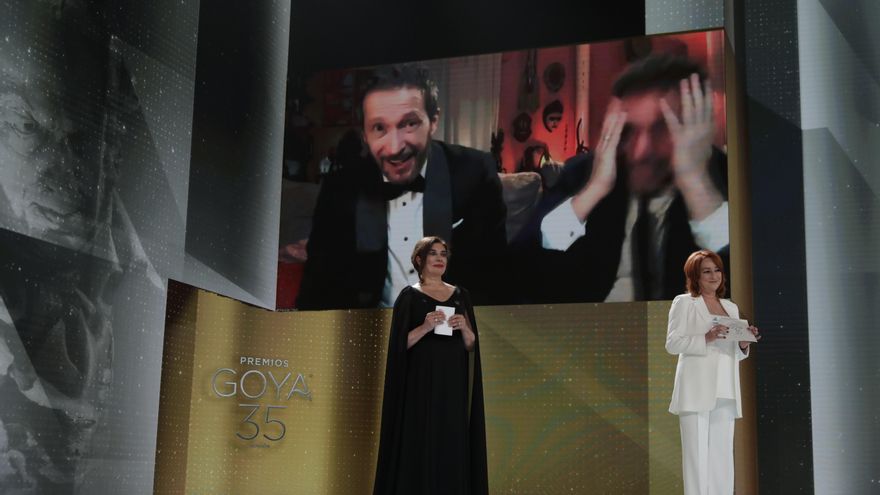 Salvador Calvo se lleva el Goya a la mejor dirección por "Adú"