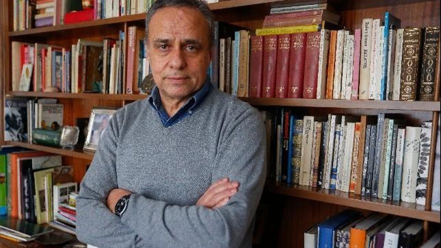 Carlos S. Campillo/ICAL. En la imagen, el vicepresidente de la fundación, Joaquín Otero Pereira, en la casa del escritor