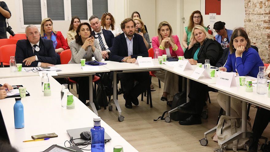 Una delegación de eurodiputados visita Barcelona para evaluar la crisis de la vivienda