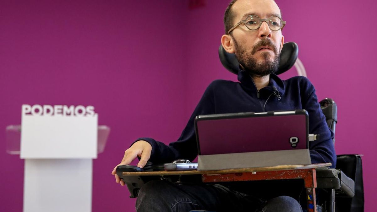 Echenique admite que su único error ha sido "no conservar las facturas" del contrato con el asistente social