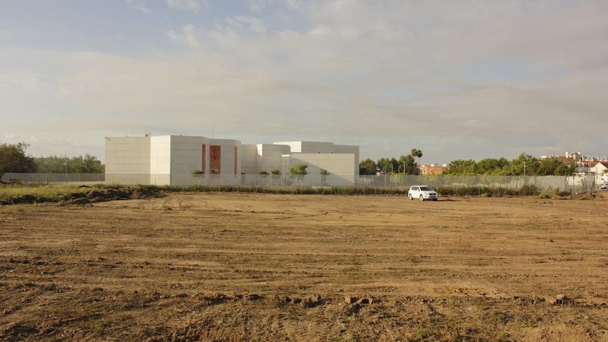 Denuncian que se ha "arrasado" un solar en Miraflores que servía como reserva de biodiversidad