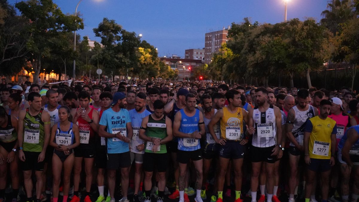 La 23ª edición de la Nocturna Trotacalles de Córdoba, en imágenes