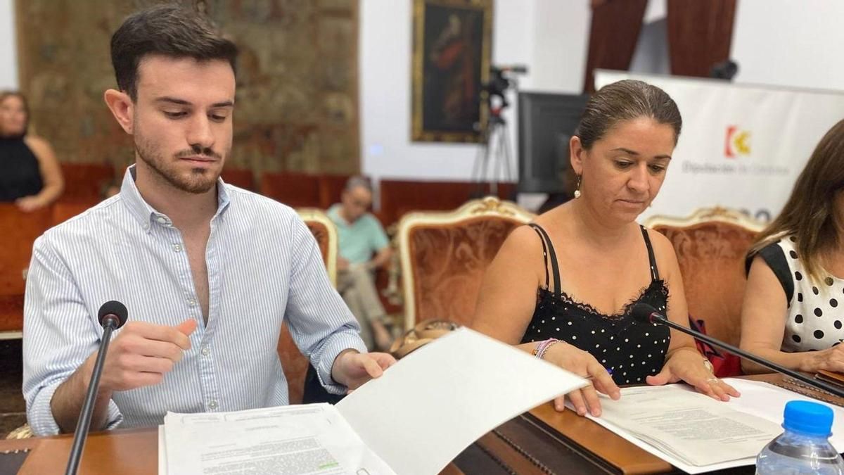IU pide a la Diputación protocolos contra el calor extremo en centros y empresas públicas